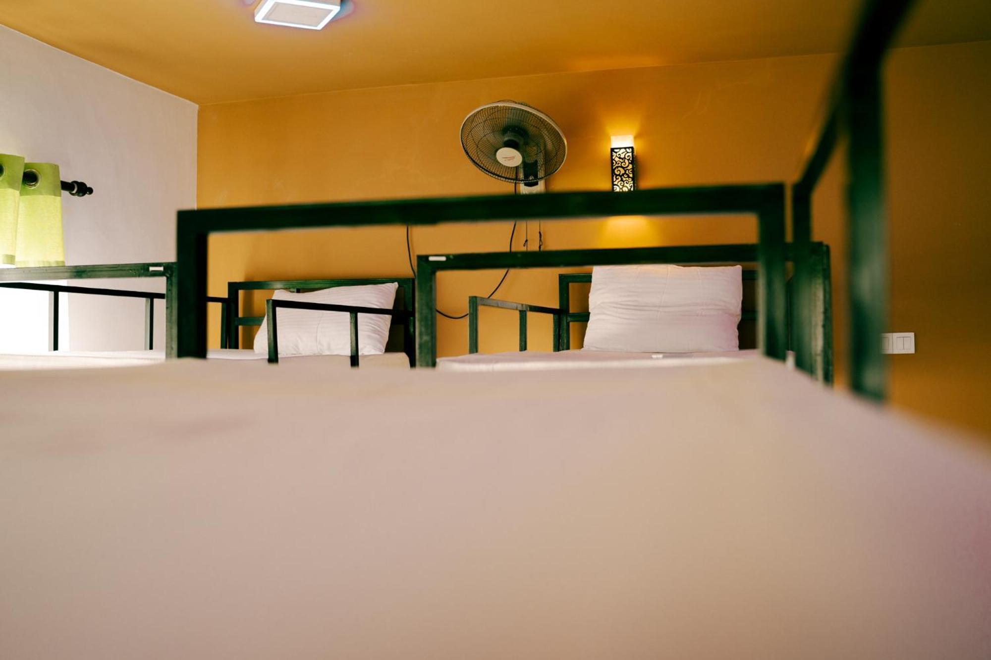 Хостел Havelock Hostel,