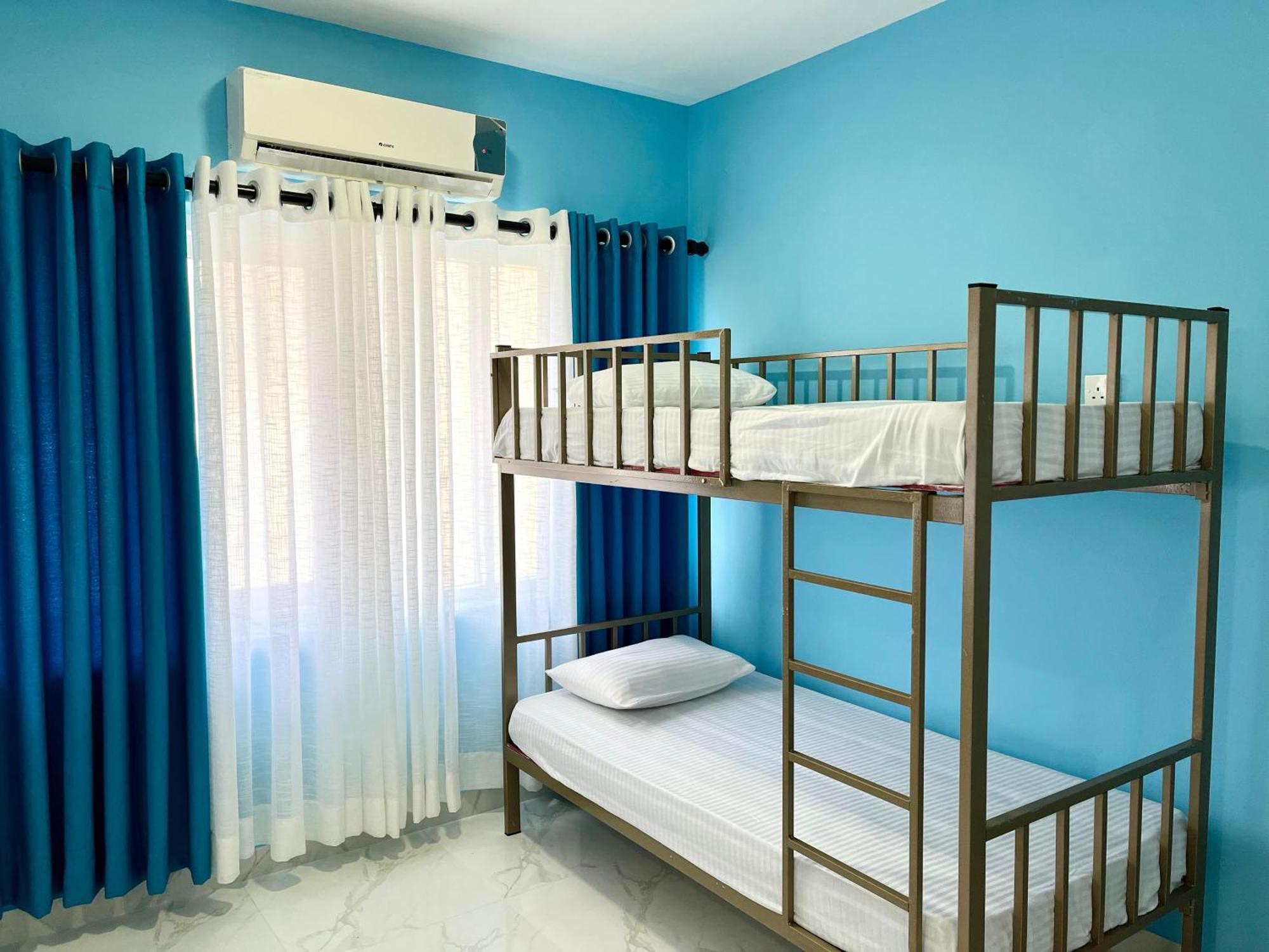 Хостел Havelock Hostel, *